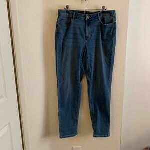 JJill denim boyfriend straight leg ankle. Size 16R